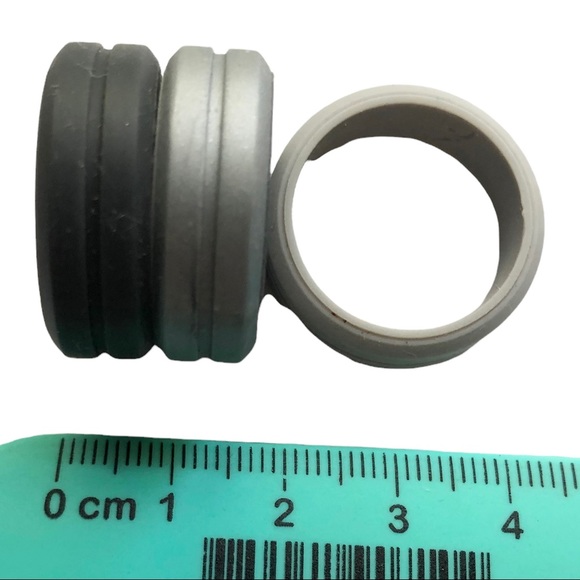 NEW 3 Silicone Rings Wedding Bands Size 11 NEW Gray Silver Charcoal Roqaction - Picture 7 of 9